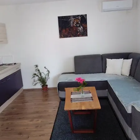 Apartment Fida *